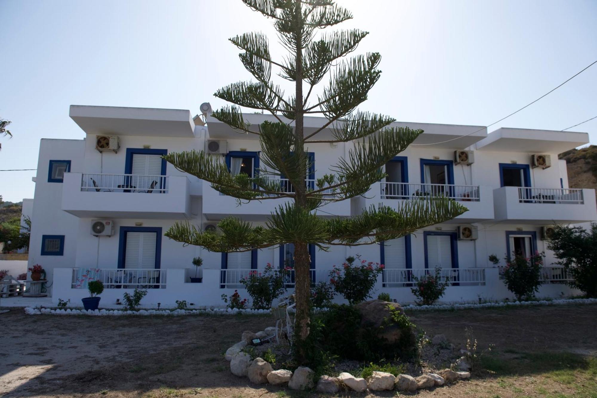 Mimis Apartments Kéfalos Exterior photo